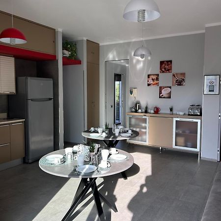 B&B Serangi - Il Piacere Di Sentirsi A Casa 세르콜라 외부 사진