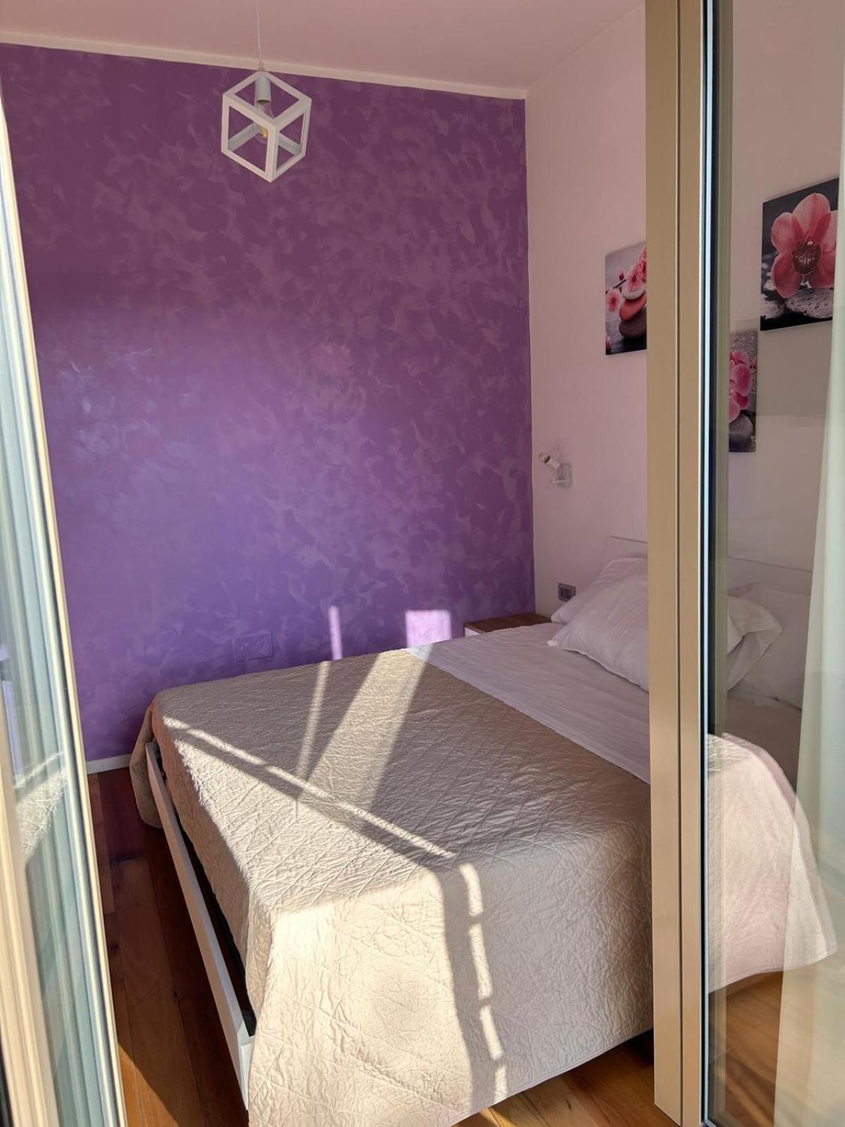 B&B Serangi - Il Piacere Di Sentirsi A Casa 세르콜라 외부 사진